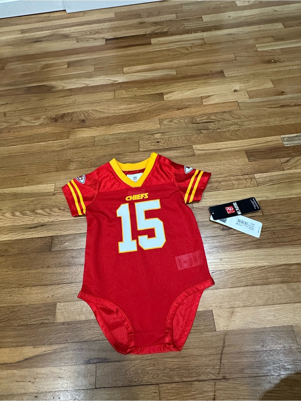 NFL Kansas City Chiefs Patrick Mahomes Onesie #15